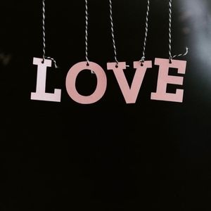 Meet your Posher, Love